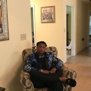 Meet your Posher, Troydell